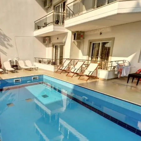 Apart.hotel Grand 公寓式酒店 Olympiakí Aktí